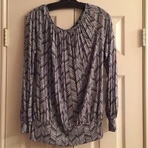 Women’s Daisy Fuentes long sleeve top size small